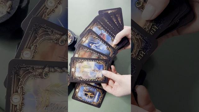 Книга Волшебное зеркало Таро. Обновленное издание (82 карты и руководство для гадания в коробке) (Александр П. Рей) — 3